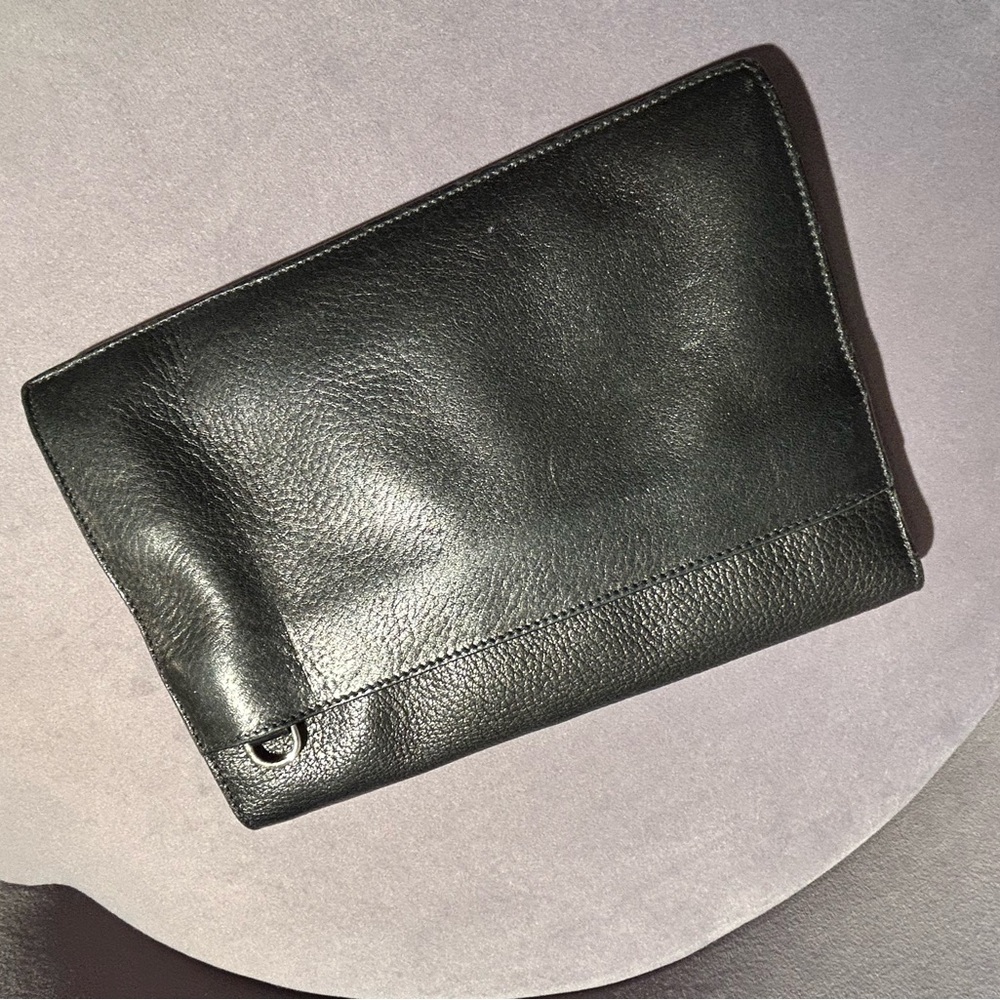Prada clutch - Picture 3 of 6